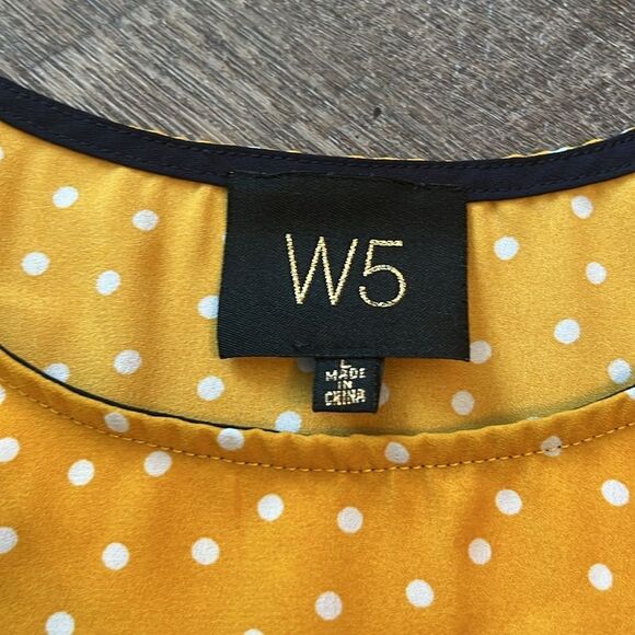 W5 Mustard Yellow Polka Dot Pleated Back High-Low Blouse Size L - Picture 5 of 10